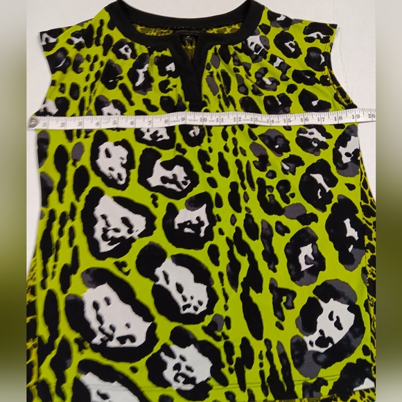 Worthington Women's (Size M) Bright Green & Black Sleeveless Leopard Pri… - Picture 7 of 9